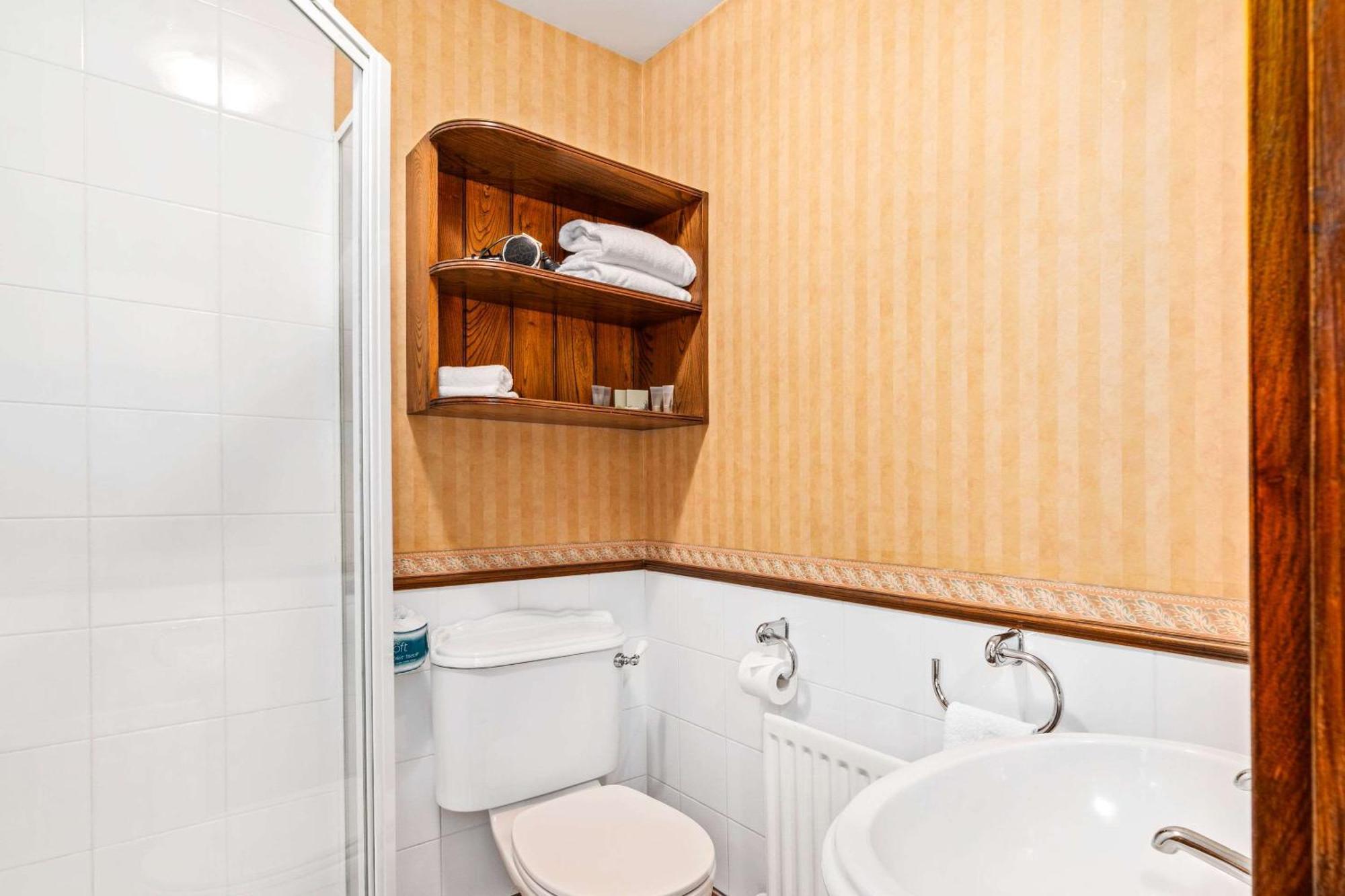 The Honest Lawyer, Ascend Hotel Collection Нелсън Екстериор снимка